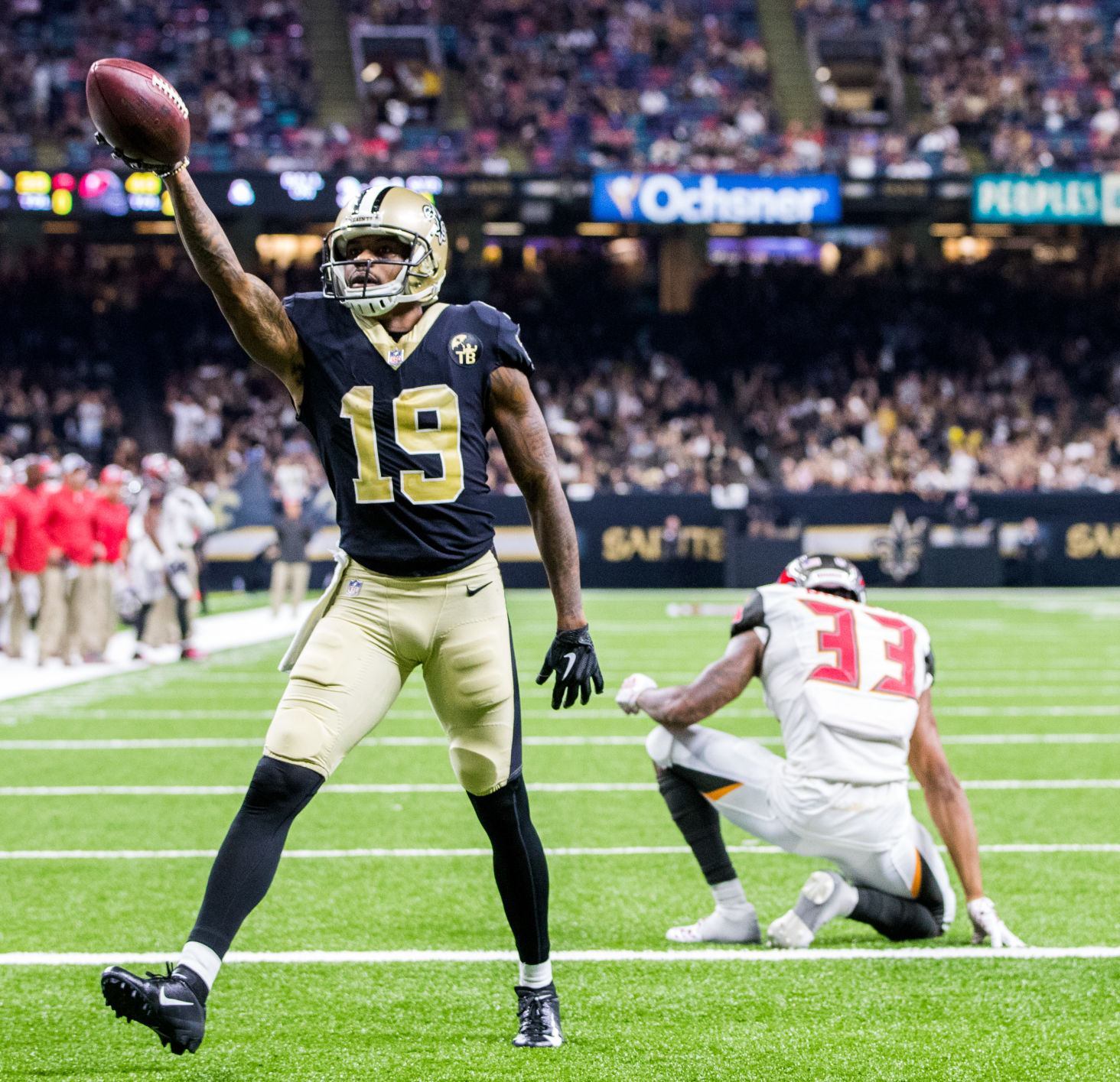 saintsbucs.091018.043